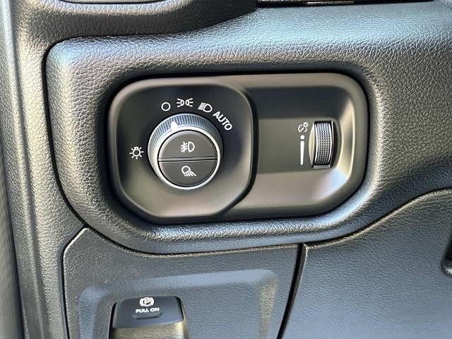 2024 RAM 1500 Big Horn 4x4 Crew Cab 5'7" Box