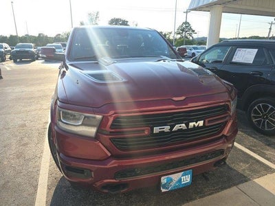 2019 RAM 1500 Laramie 4x4 Crew Cab 5'7" Box