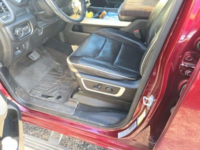 2019 RAM 1500 Laramie 4x4 Crew Cab 5'7" Box
