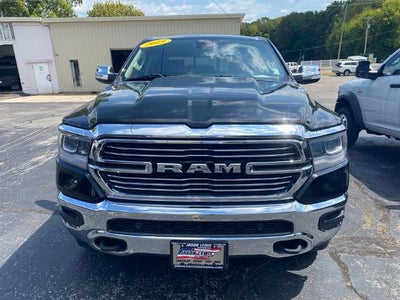 2019 RAM 1500 Laramie 4x4 Crew Cab 5'7" Box