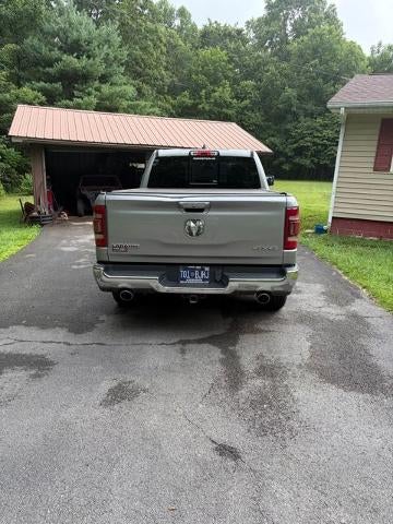 2020 RAM 1500 Laramie 4x4 Crew Cab 6'4" Box