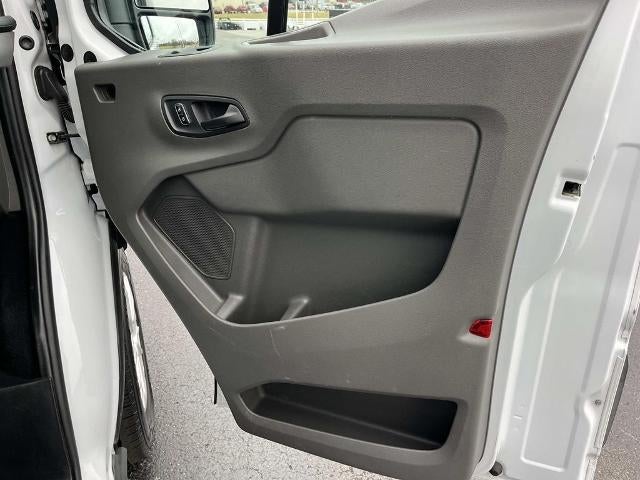 2023 Ford Transit Passenger Wagon T-350 148" Med Roof XLT RWD