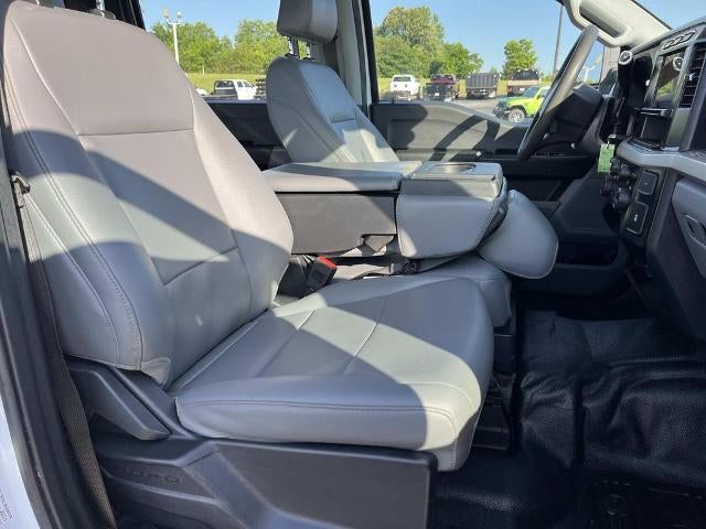 2024 Ford Super Duty F-450 DRW XL 4WD Crew Cab 179" WB 60" CA