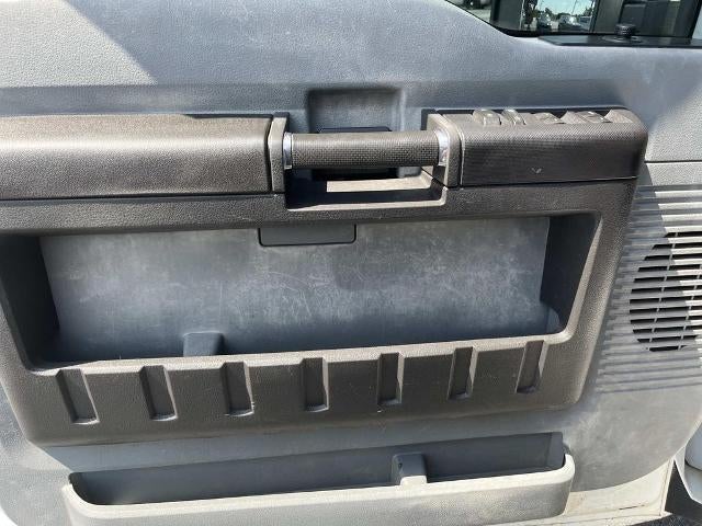 2012 Ford Super Duty F-350 DRW 4WD Crew Cab 176" WB 60" CA XL