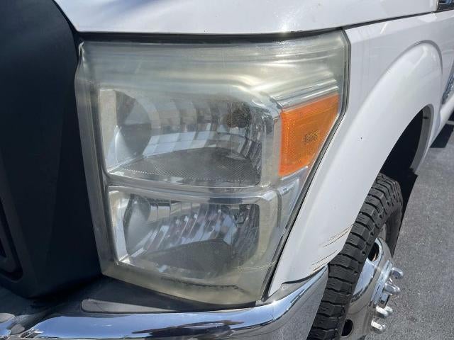 2012 Ford Super Duty F-350 DRW 4WD Crew Cab 176" WB 60" CA XL