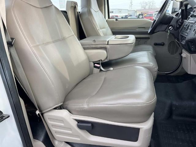 2008 Ford Super Duty F-550 DRW 2WD Reg Cab 141" WB 60" CA XL