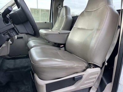 2008 Ford Super Duty F-550 DRW 2WD Reg Cab 141" WB 60" CA XL