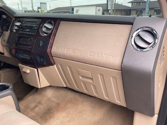 2008 Ford Super Duty F-550 DRW 2WD Crew Cab 176" WB 60" CA Lariat