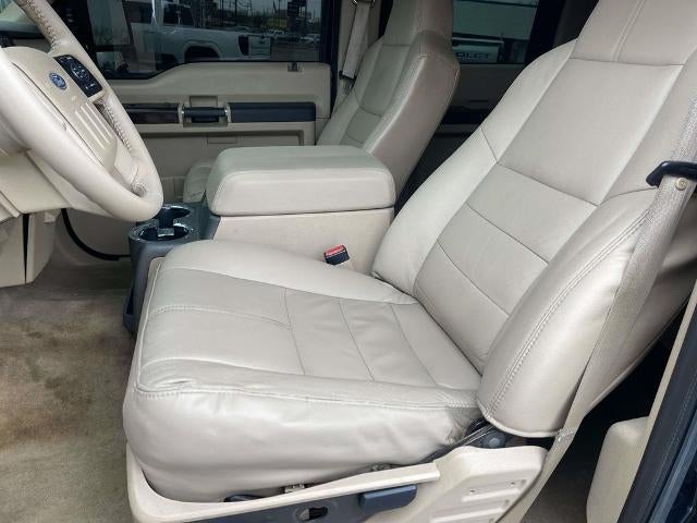 2008 Ford Super Duty F-550 DRW 2WD Crew Cab 176" WB 60" CA Lariat