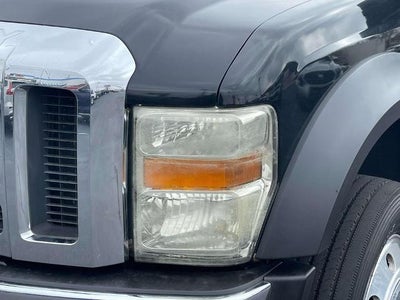 2008 Ford Super Duty F-550 DRW 2WD Crew Cab 176" WB 60" CA Lariat