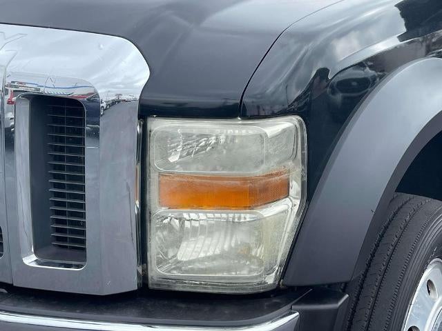 2008 Ford Super Duty F-550 DRW 2WD Crew Cab 176" WB 60" CA Lariat