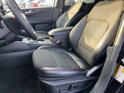 2025 Ford Escape ST-Line Select AWD