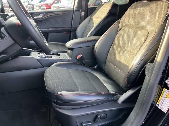 2025 Ford Escape ST-Line Select AWD