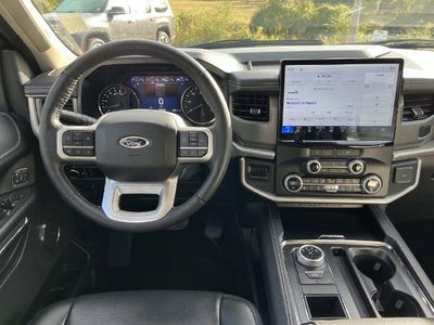 2024 Ford Expedition Max XLT 4x2