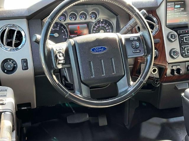 2015 Ford Super Duty F-250 SRW 4WD Crew Cab 6-3/4 Ft Box Lariat