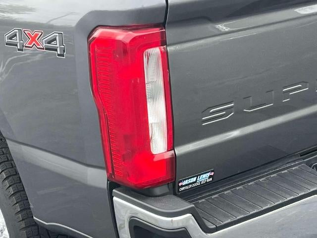 2025 Ford Super Duty F-250 SRW XLT 4WD Crew Cab 6.75' Box