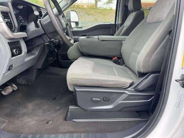2025 Ford Super Duty F-350 DRW XLT 4WD Crew Cab 8' Box