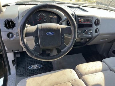 2006 Ford F-150 2WD Regular Cab Styleside 6-1/2 Ft Box STX