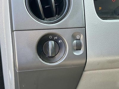 2006 Ford F-150 2WD Regular Cab Styleside 6-1/2 Ft Box STX