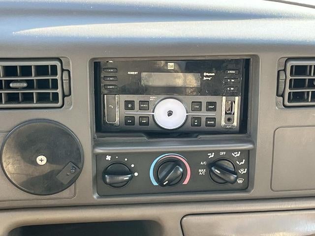 2000 Ford Super Duty F-350 DRW Lariat