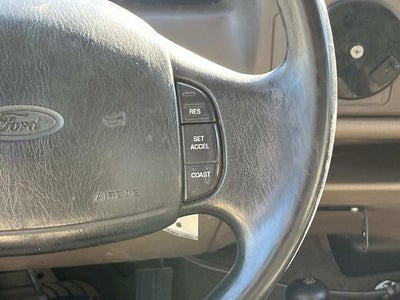 2000 Ford Super Duty F-350 DRW Lariat