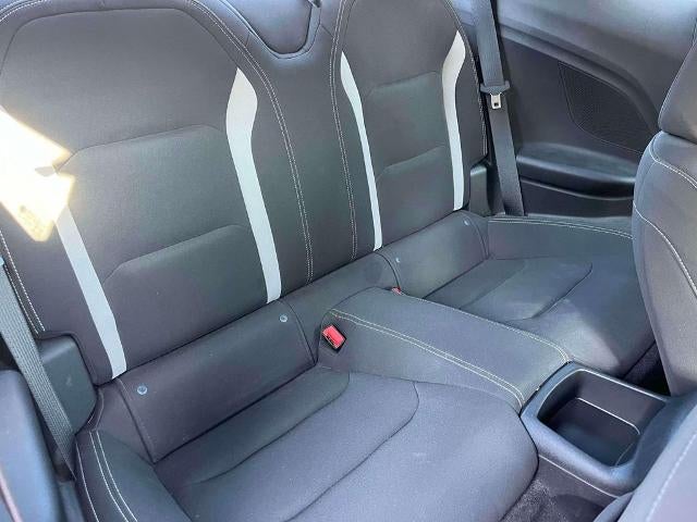 2021 Chevrolet Camaro 2dr Coupe 1LT