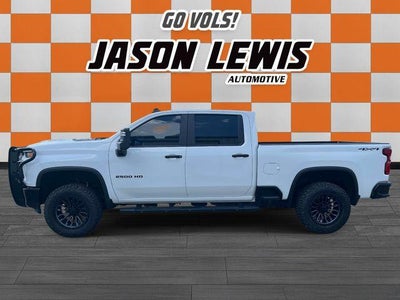 2021 Chevrolet Silverado 2500 HD Crew Cab Standard Box 4-Wheel Drive Custom