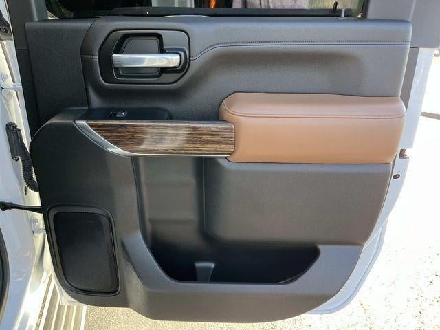 2022 Chevrolet Silverado 3500 HD Crew Cab Long Box 4-Wheel Drive High Country