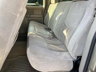 2004 Chevrolet Silverado 2500 HD LS
