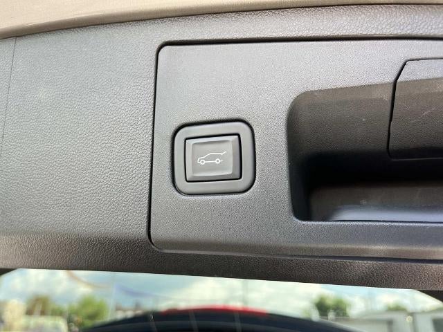 2024 Cadillac XT4 AWD 4dr Premium Luxury