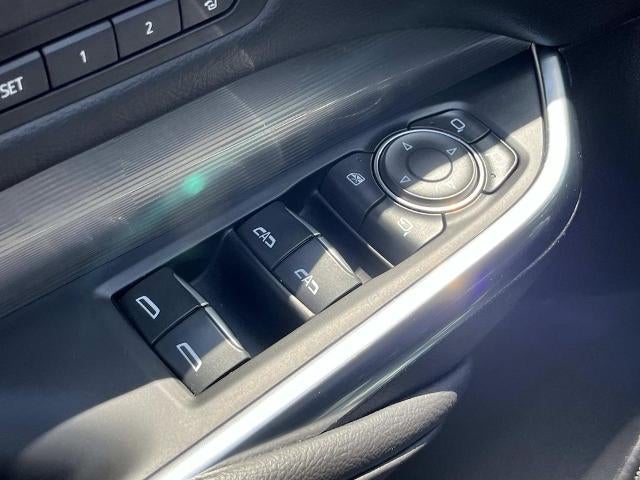 2024 Cadillac XT4 AWD 4dr Premium Luxury