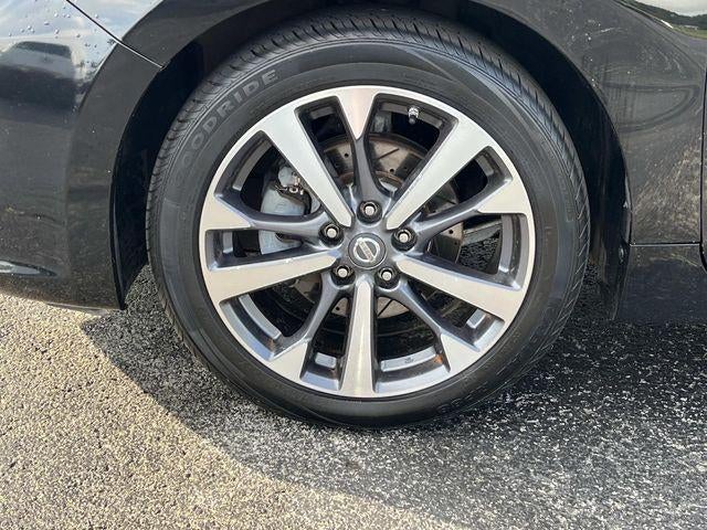 2017 Nissan Altima 2.5 SR Sedan