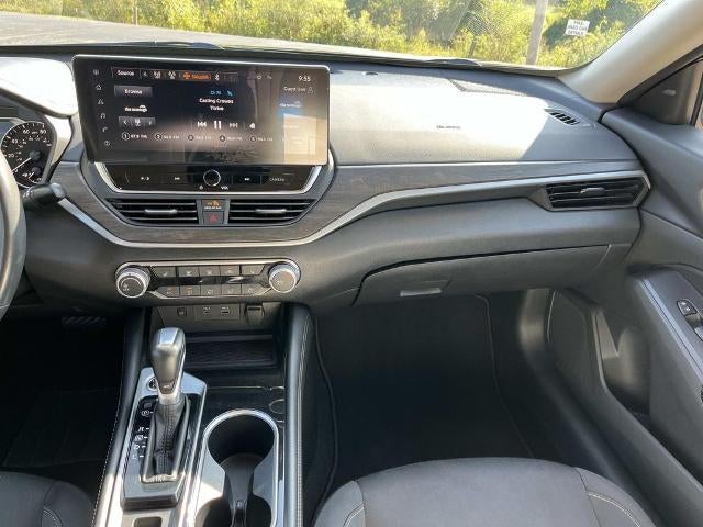 2024 Nissan Altima 2.5 SV Sedan