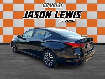 2024 Nissan Altima 2.5 SV Sedan