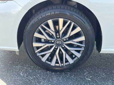 2025 Nissan Altima SV AWD