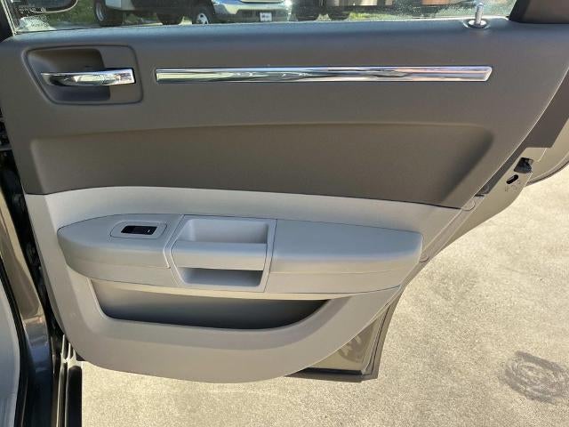 2008 Chrysler 300-Series 4dr Sdn 300 Touring RWD
