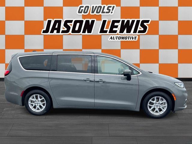 2023 Chrysler Pacifica Touring L FWD