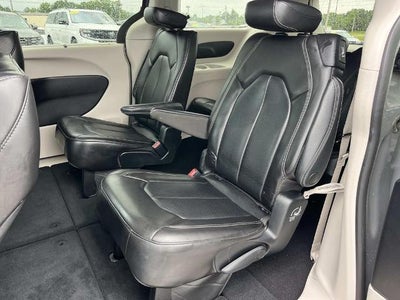 2023 Chrysler Pacifica Touring L FWD
