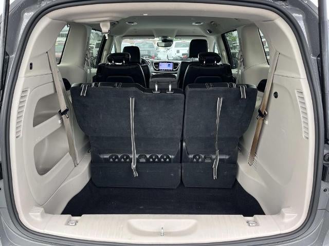 2023 Chrysler Pacifica Touring L FWD