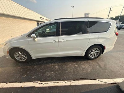 2022 Chrysler Pacifica Touring L FWD