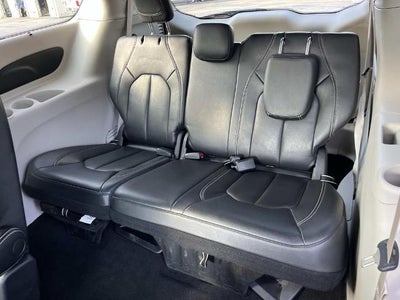 2022 Chrysler Pacifica Touring L FWD