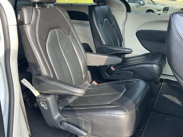 2022 Chrysler Pacifica Touring L FWD