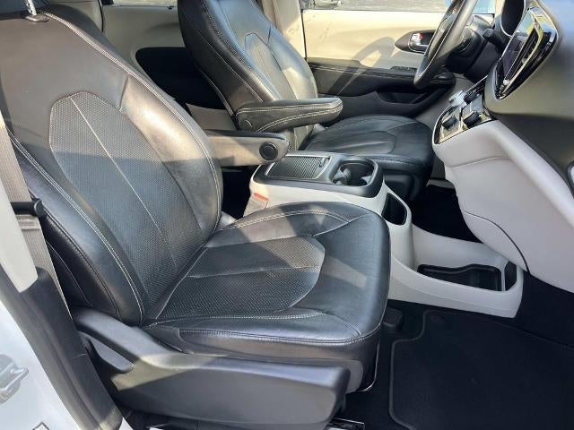 2022 Chrysler Pacifica Touring L FWD