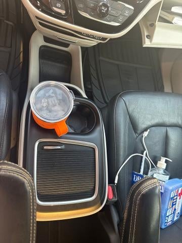 2022 Chrysler Pacifica Touring L FWD
