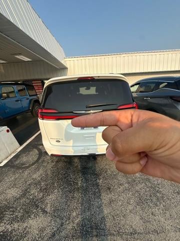 2022 Chrysler Pacifica Touring L FWD