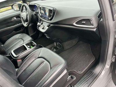 2025 Chrysler Pacifica Select FWD