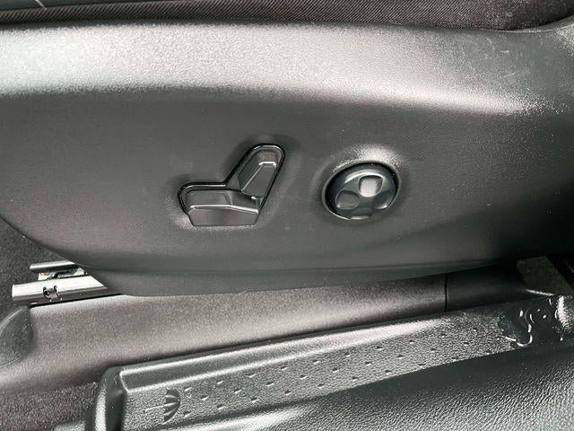 2025 Chrysler Pacifica Select FWD