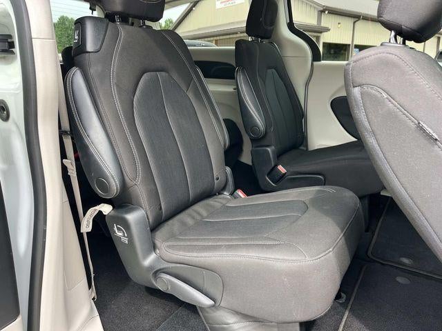 2023 Chrysler Voyager LX FWD
