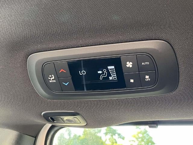 2026 Chrysler Pacifica Limited FWD