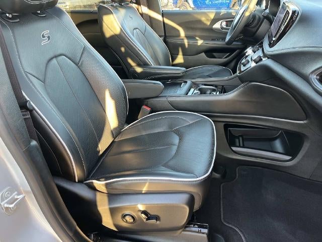 2026 Chrysler Pacifica Limited FWD